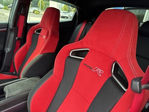 Used 2019 Honda Civic Type R image 22