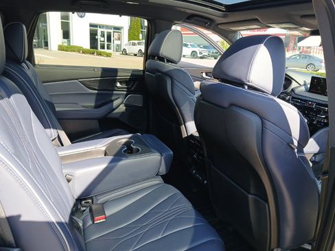 Used 2024 Acura MDX Type S w/ Advance Package AWD/4WD image 24