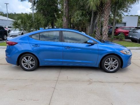 Used 2018 Hyundai Elantra SEL FWD image 4