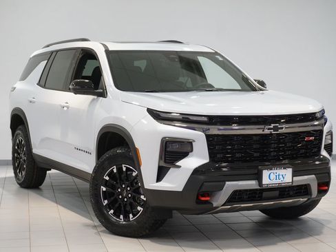 New 2026 Chevrolet Traverse Z71 image 2