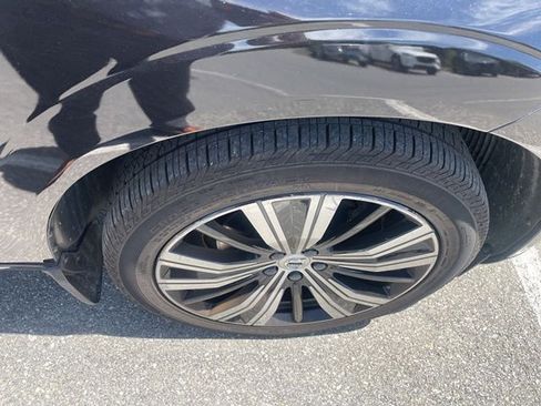 Certified 2023 Volvo XC60 B5 Plus w/ Climate Package AWD/4WD image 11