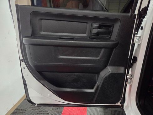 Used 2016 RAM 3500 Tradesman w/ Chrome Appearance Group image 35