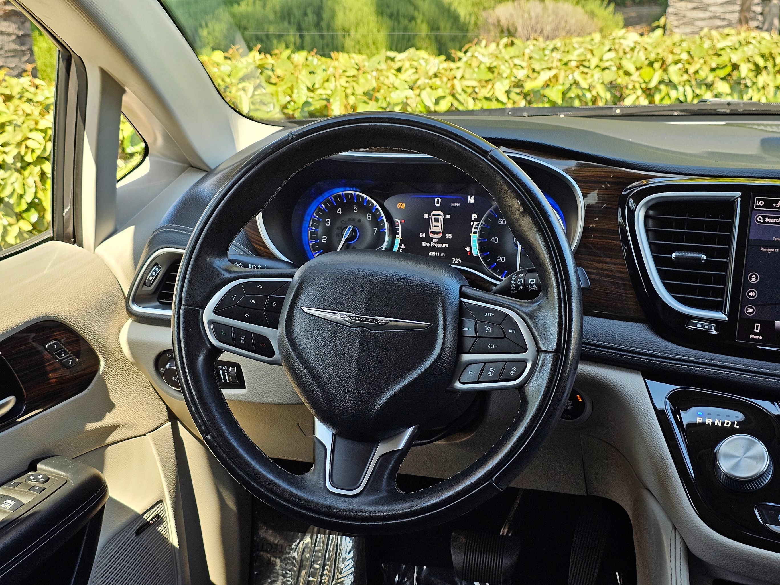 Used 2022 Chrysler Pacifica Limited FWD image 24