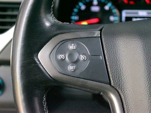 Used 2019 Chevrolet Tahoe LS AWD/4WD image 17
