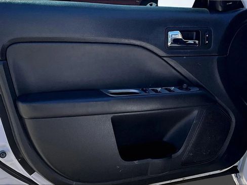 Used 2012 Ford Fusion SEL FWD image 25