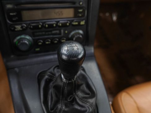 Used 1997 MAZDA MX-5 Miata RWD image 23