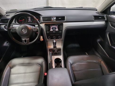 Used 2013 Volkswagen Passat TDI SE FWD image 26