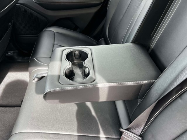 Used 2023 Jeep Grand Cherokee Limited w/ Luxury Tech Group II AWD/4WD image 11