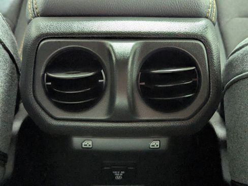 Used 2025 Jeep Wrangler Unlimited Sahara w/ Safety Group AWD/4WD image 23