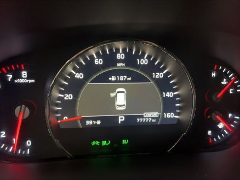 Used 2019 Kia Sorento SX image 22