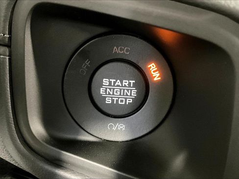 New 2026 Jeep Wrangler Unlimited Sahara AWD/4WD image 25