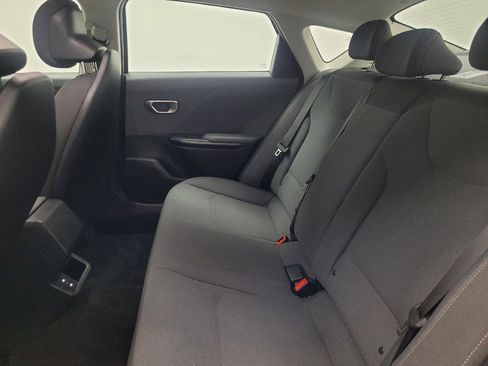 Used 2025 Kia K4 FWD image 18