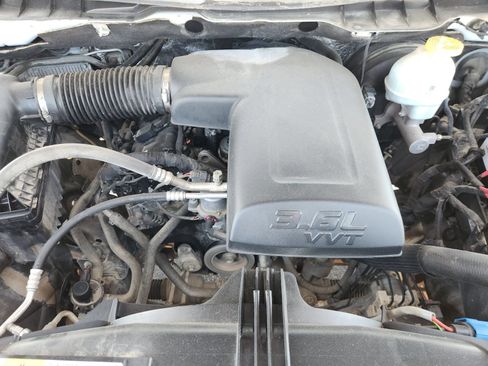 Used 2023 RAM 1500 Classic SLT w/ Electronics Group AWD/4WD image 35