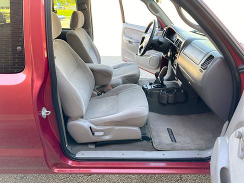 Used 2004 Toyota Tacoma 4x4 Xtracab w/ SR5 Pkg image 20