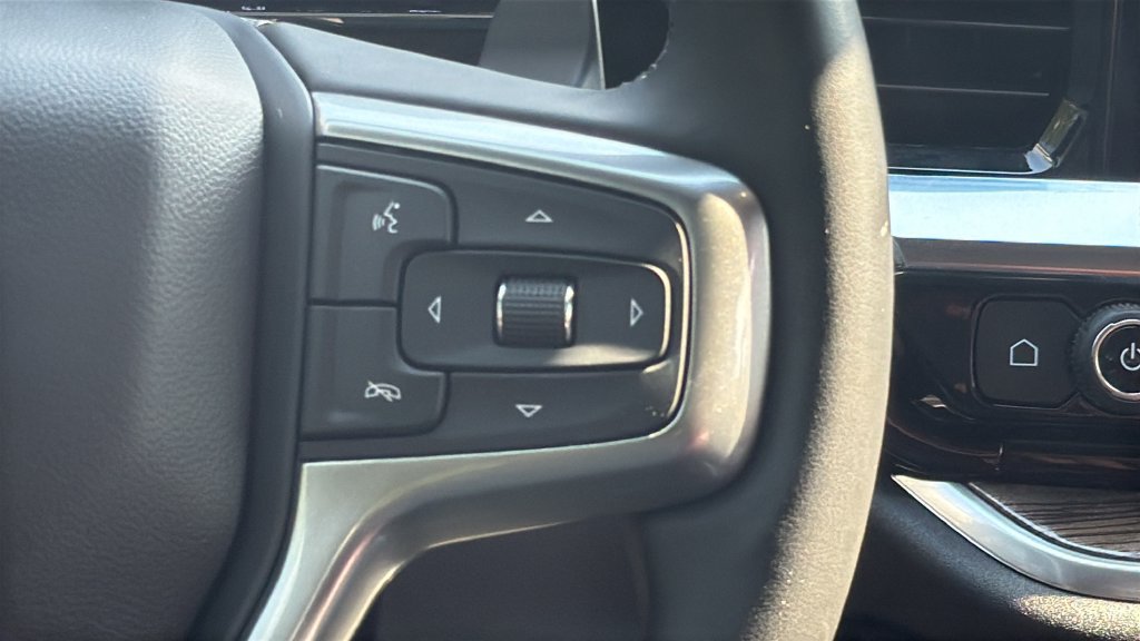 Used 2024 Chevrolet Silverado 1500 RST AWD/4WD image 16