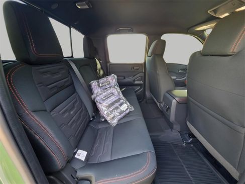 New 2026 Nissan Frontier PRO-4X w/ Pro-4x Convenience Package image 8