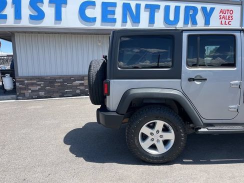 Used 2014 Jeep Wrangler Unlimited Sport w/ Quick Order Package 24S AWD/4WD image 11