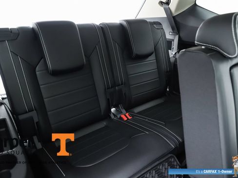 Used 2025 Volkswagen Atlas SEL AWD/4WD image 80