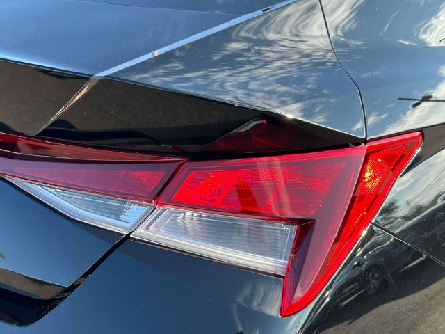 Certified 2024 Hyundai Elantra SEL FWD image 9