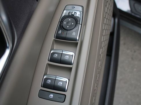 New 2026 Kia Carnival EX FWD image 27