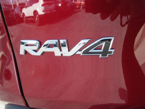 Used 2025 Toyota RAV4 Limited w/ Weather Package image 8