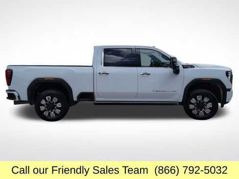 Used 2024 GMC Sierra 2500 Denali w/ Denali Reserve Package AWD/4WD image 7