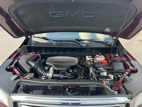 Used 2018 GMC Acadia SLE w/ Driver Alert Package I FWD image 21