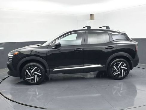 New 2026 Nissan Kicks SV w/ Cold Weather Package FWD image 4