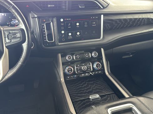 Used 2022 GMC Yukon XL Denali RWD image 33