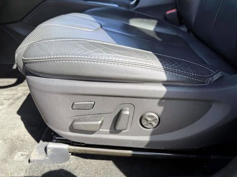 Used 2020 Hyundai Santa Fe Limited AWD/4WD image 15