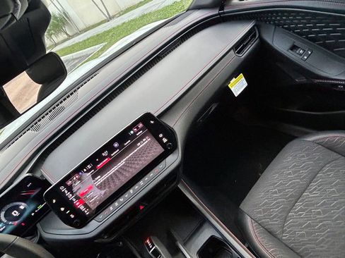 New 2026 Dodge Charger Daytona Scat Pack image 11