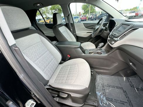 Used 2024 Chevrolet Equinox LS w/ Midnight Edition FWD image 26