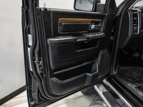 Used 2016 RAM 1500 Laramie w/ Convenience Group AWD/4WD image 39