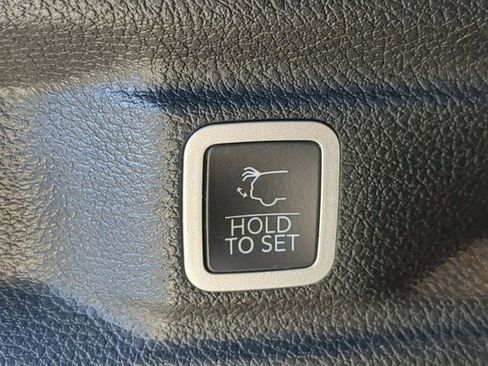 Certified 2023 Jeep Grand Cherokee L Overland AWD/4WD image 15