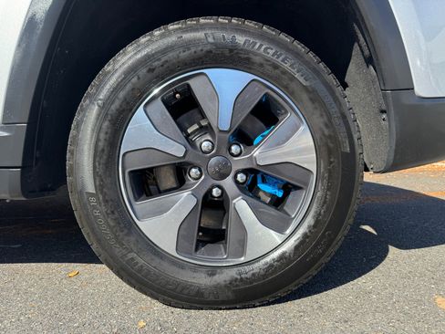 Used 2022 Jeep Grand Cherokee Limited 4xe image 63