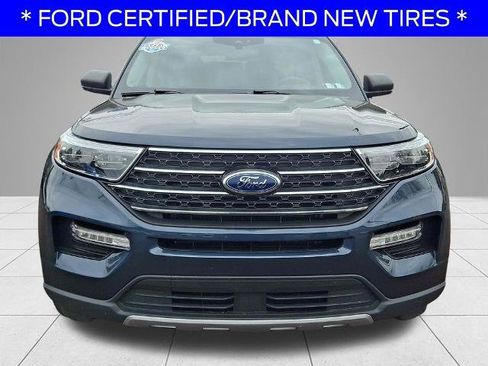 Certified 2023 Ford Explorer XLT w/ Equipment Group 202A AWD/4WD image 2