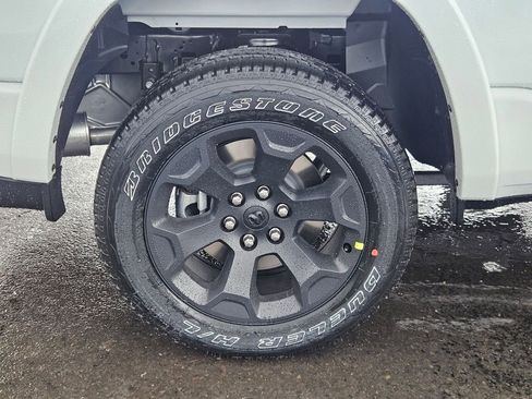 New 2026 RAM 1500 Big Horn AWD/4WD image 9