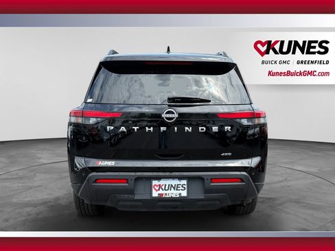Used 2025 Nissan Pathfinder SV AWD/4WD image 9