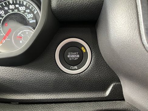 Used 2023 RAM 1500 Laramie image 23