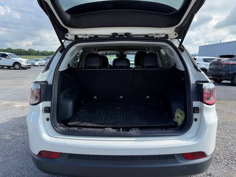 Used 2021 Jeep Compass Latitude FWD image 19