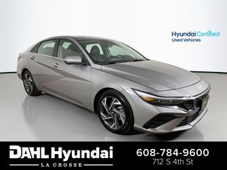 Used 2024 Hyundai Elantra Limited FWD video 1