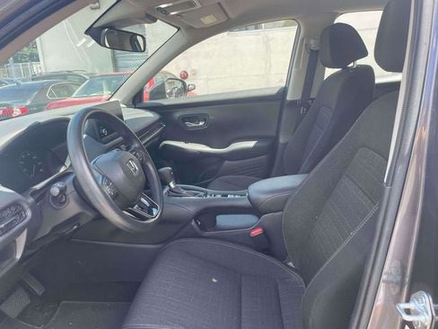 Used 2023 Honda HR-V LX image 16