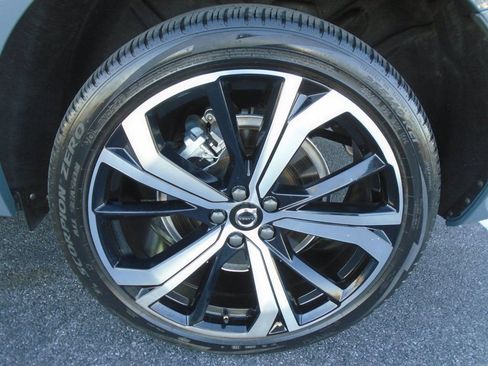 Used 2024 Volvo XC60 T8 Ultimate w/ Protection Package Premier image 46