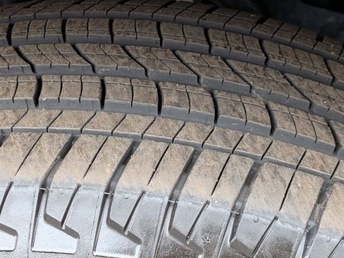 Certified 2024 Nissan Frontier SL w/ Technology Package image 11