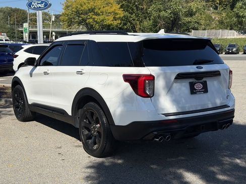 Used 2023 Ford Explorer ST w/ Equipment Group 401A image 8