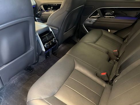 Certified 2023 Land Rover Range Rover SE AWD/4WD image 30