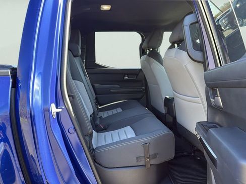 Used 2024 Toyota Tacoma TRD Sport AWD/4WD image 11