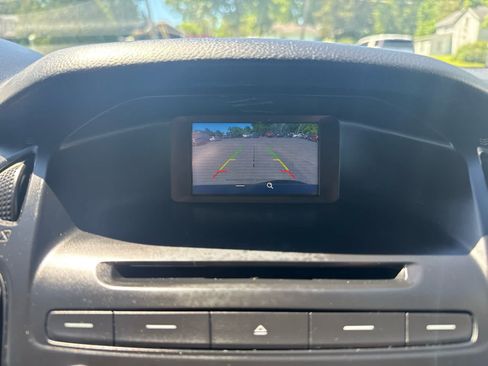 Used 2017 Ford Focus SE FWD image 21