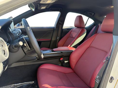 Used 2025 Lexus IS 300 F Sport image 9