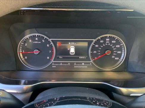 Used 2023 Kia Sorento LX FWD image 24